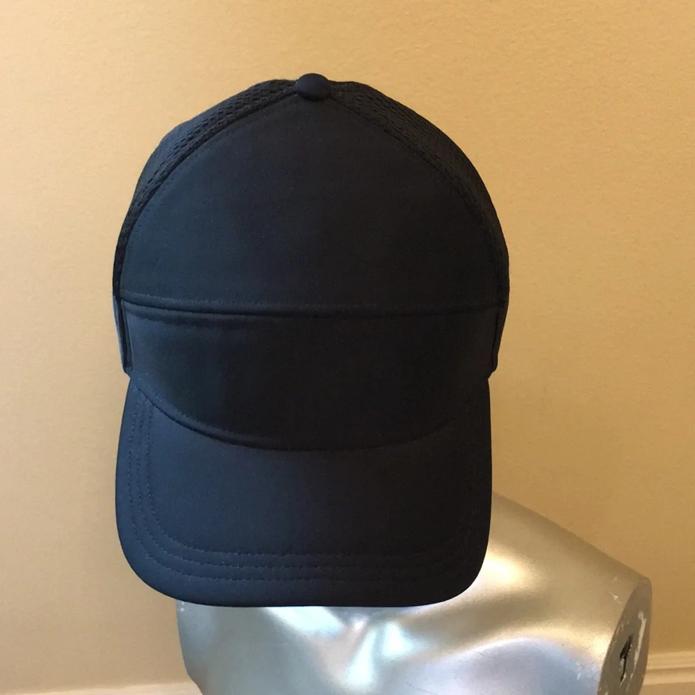 Lululemon Dash & Splash Cap Black (First Release)